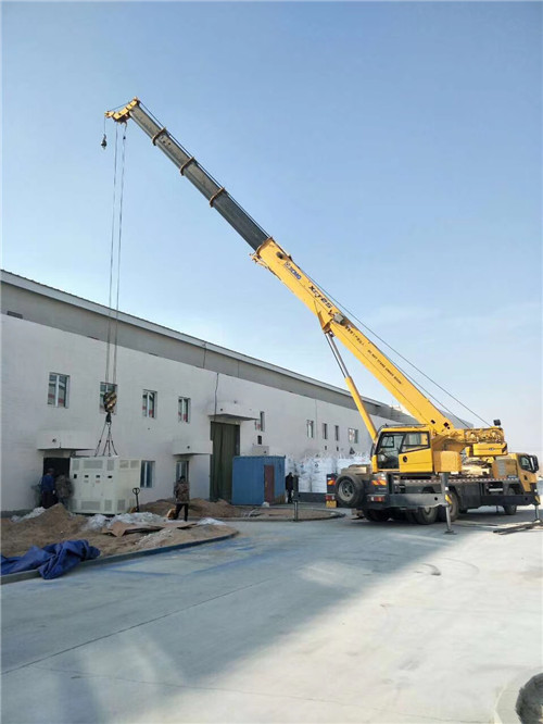 平桥区“超载就喊停”—— 吊车的 “重量保镖” 技术